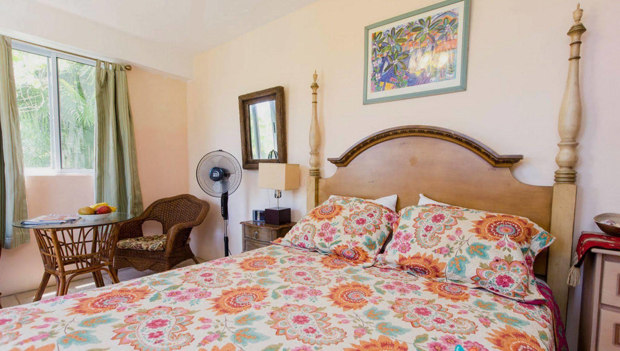 マリーゴット・ベイ Nature'S Paradise Bed & Breakfast エクステリア 写真