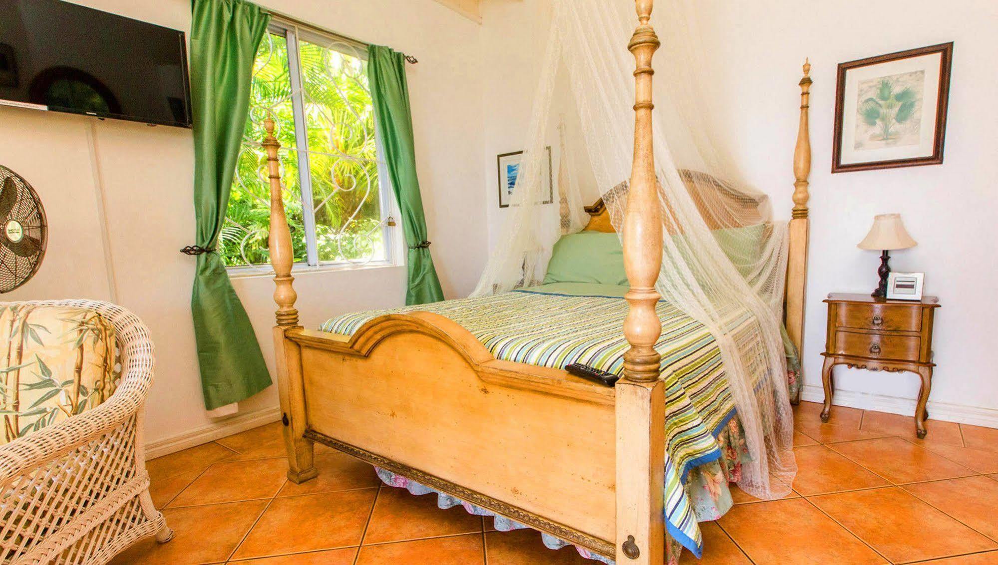 マリーゴット・ベイ Nature'S Paradise Bed & Breakfast エクステリア 写真